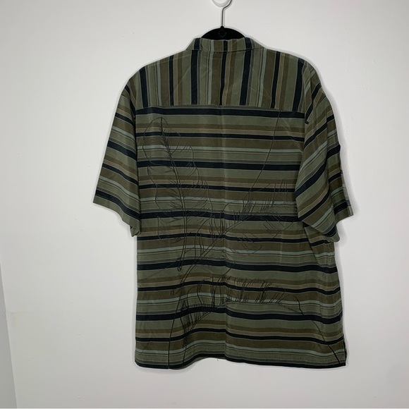 Tommy Bahama green stripe Hawaiian short sleeve button up silk shirt - Picture 6 of 8